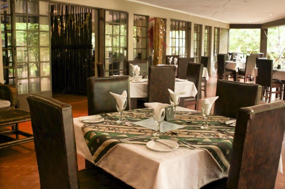 Woodlands Lilongwe Hotel Buitenkant foto